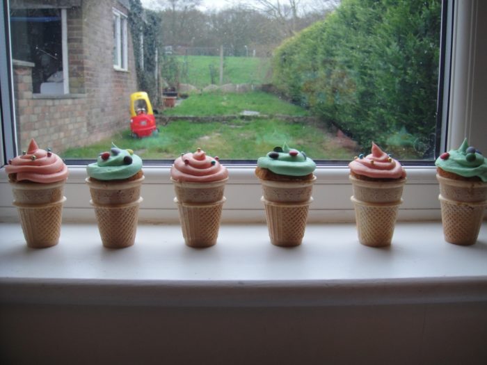 Victoria Sponge Cone Cupcakes