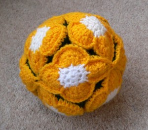 Crochet Flower Amish Puzzle Ball