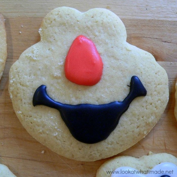 How to Make Elmo Cookies