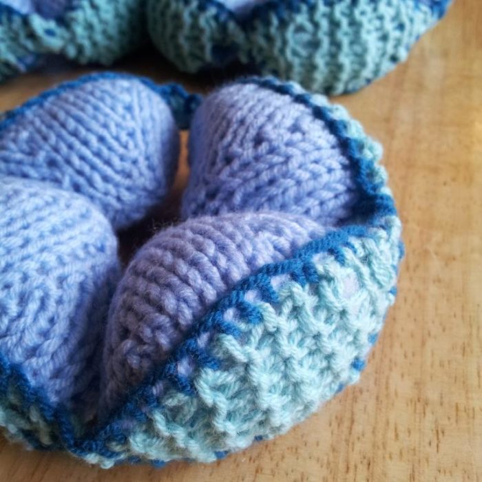 Knit Amish Puzzle Ball