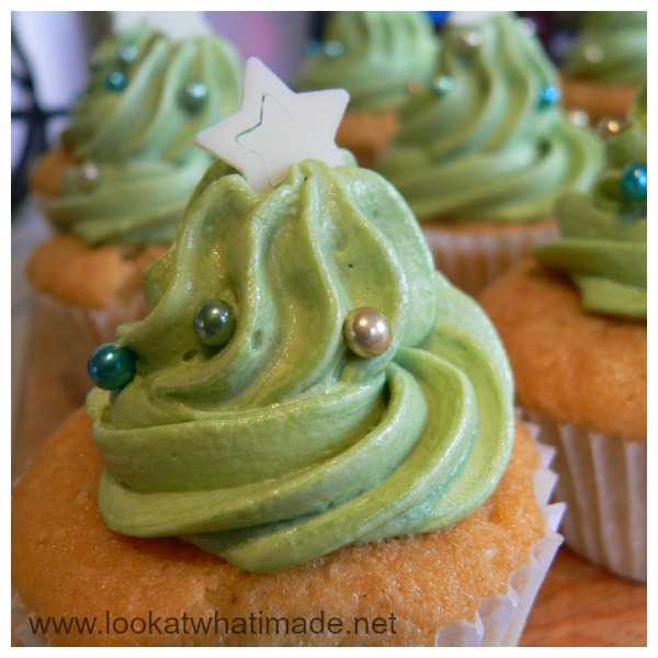 Christmas Tree Cupcakes 