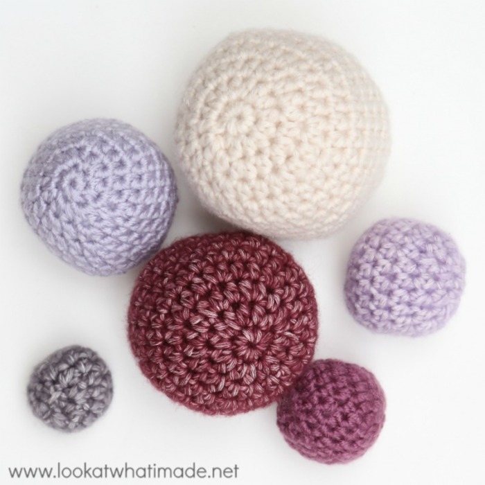 Hdc Crochet Balls in Different Sizes Using Same Formula