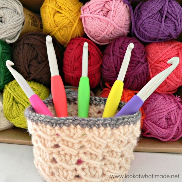 Clover Amour Crochet Hook - Wool Warehouse - Buy Yarn, Wool