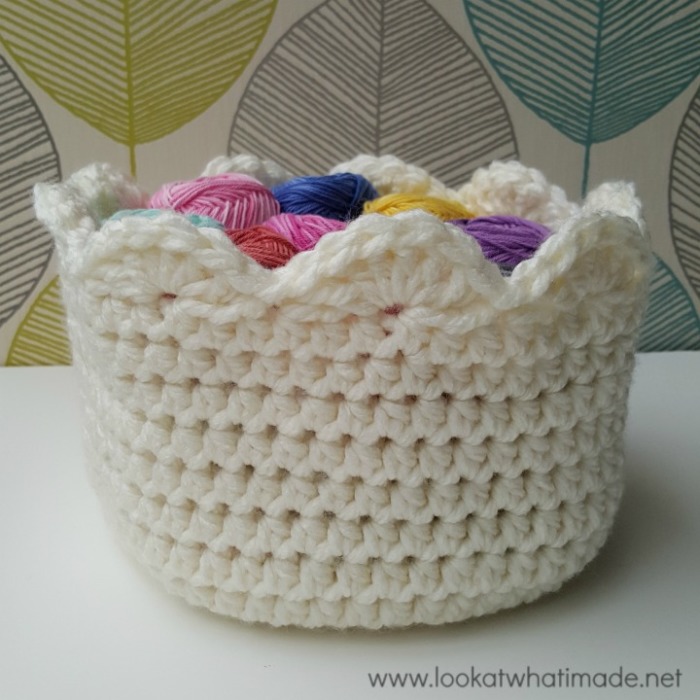 A Touch of Scallop – Crochet Basket Pattern