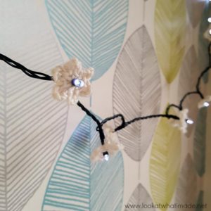 Crochet Christmas Light Flowers Tutorial