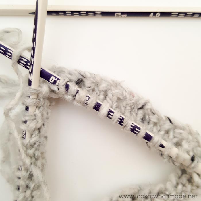 DIY ergonomic knitting loom hook 