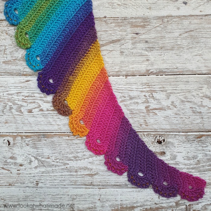 triangular crescent crochet shawl pattern with beads